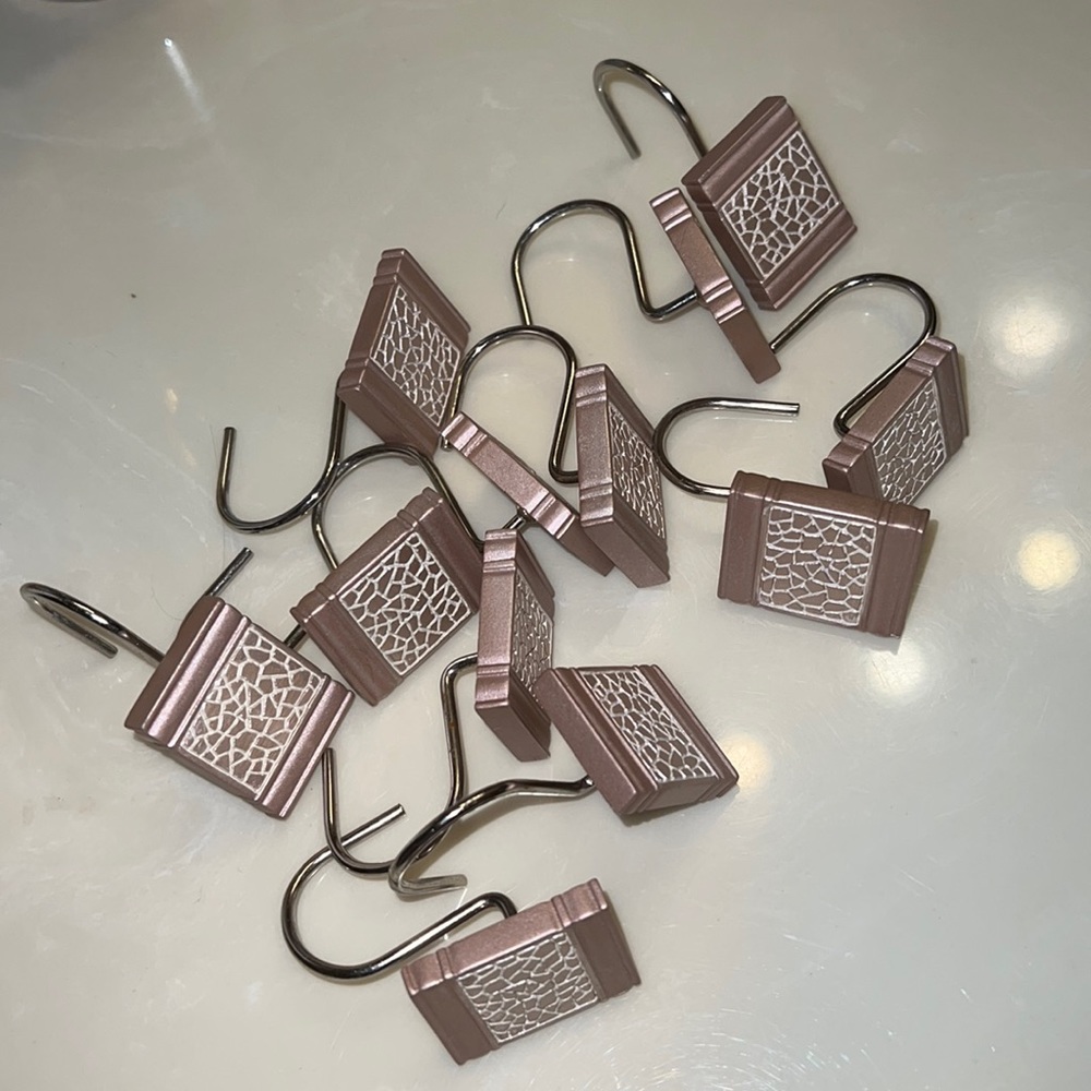 Shower Curtain Hangers (12)
